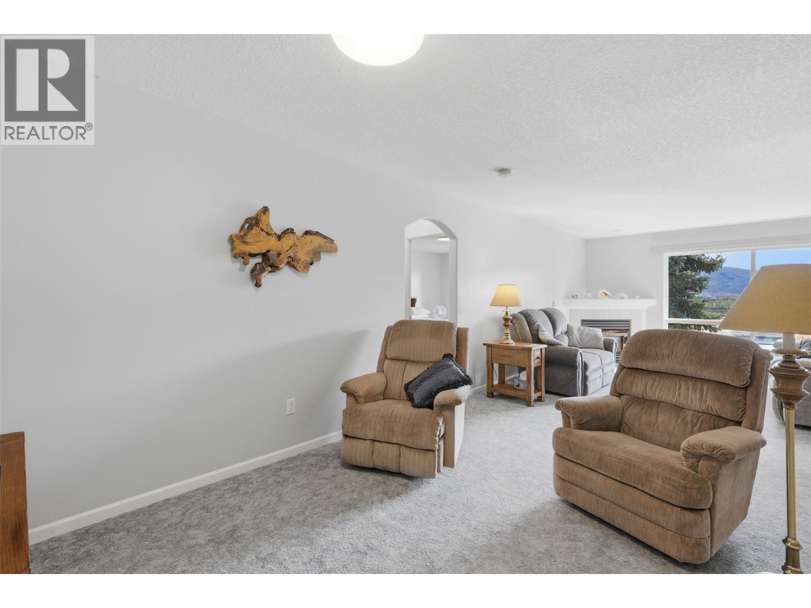 #7 810 Anderson Terrace - Image 23