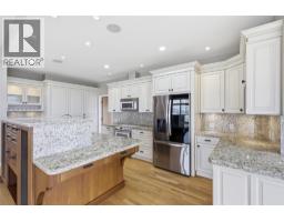 Foyer - 1589 Golf Ridge Drive, Kamloops, BC V2H0A5 Photo 13