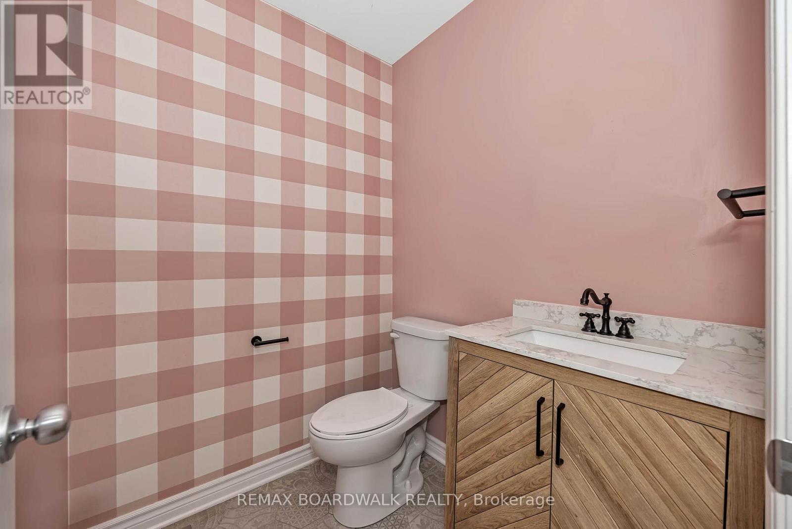 648 DECOEUR DRIVE - 20