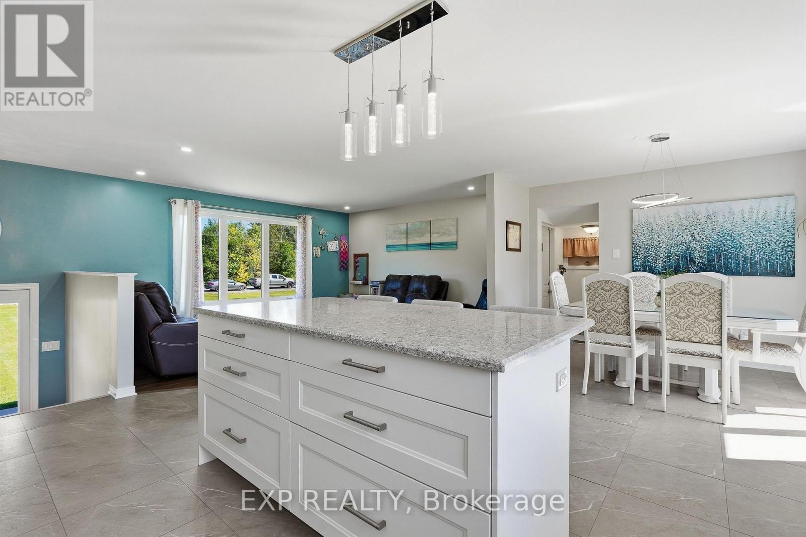 120 ST THOMAS ROAD - 12