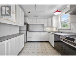 3925 Bloor Street W, Toronto, ON M9B1L8 Photo 9