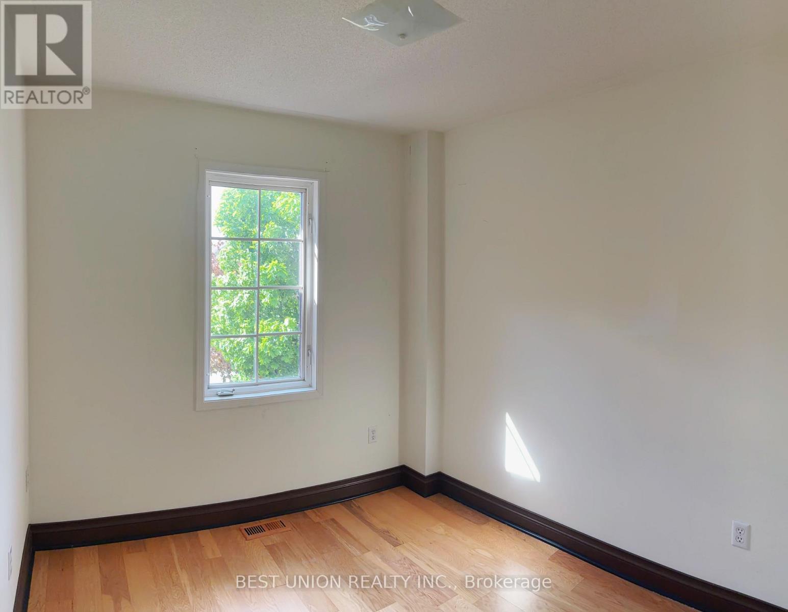 2864 WESTBURY COURT - 16