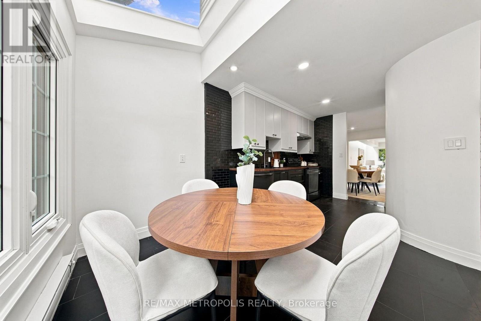 24 MARION STREET - 11