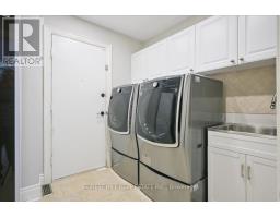 2579 Kenna Court, Mississauga, ON L5K2K4 Photo 30