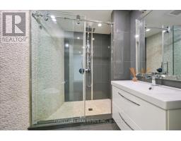 2579 Kenna Court, Mississauga, ON L5K2K4 Photo 41