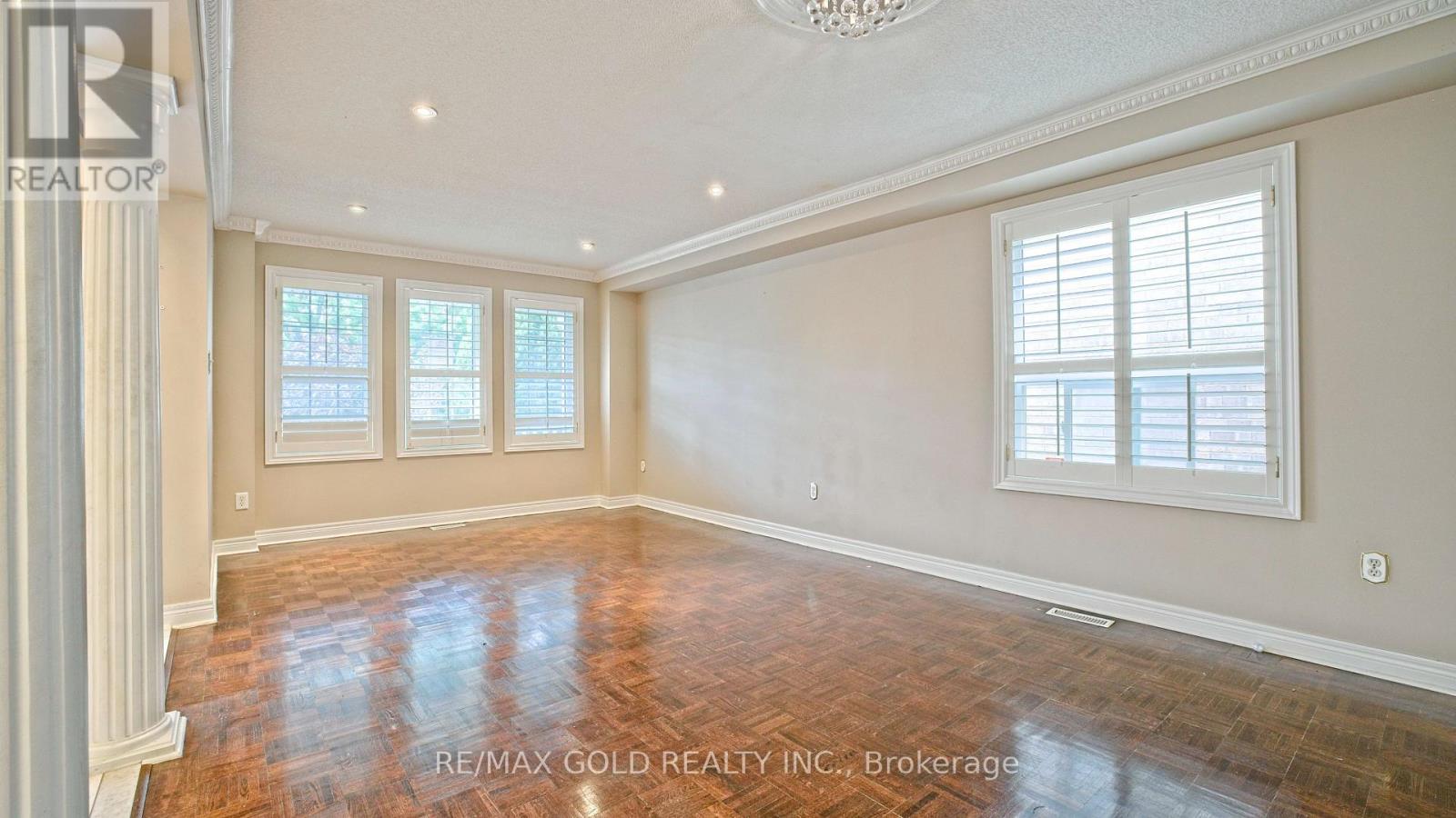 35 DUFFIELD ROAD - 6