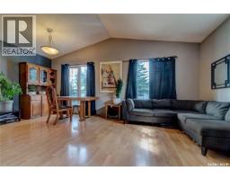 908 Connaught STREET, Regina — photo 4