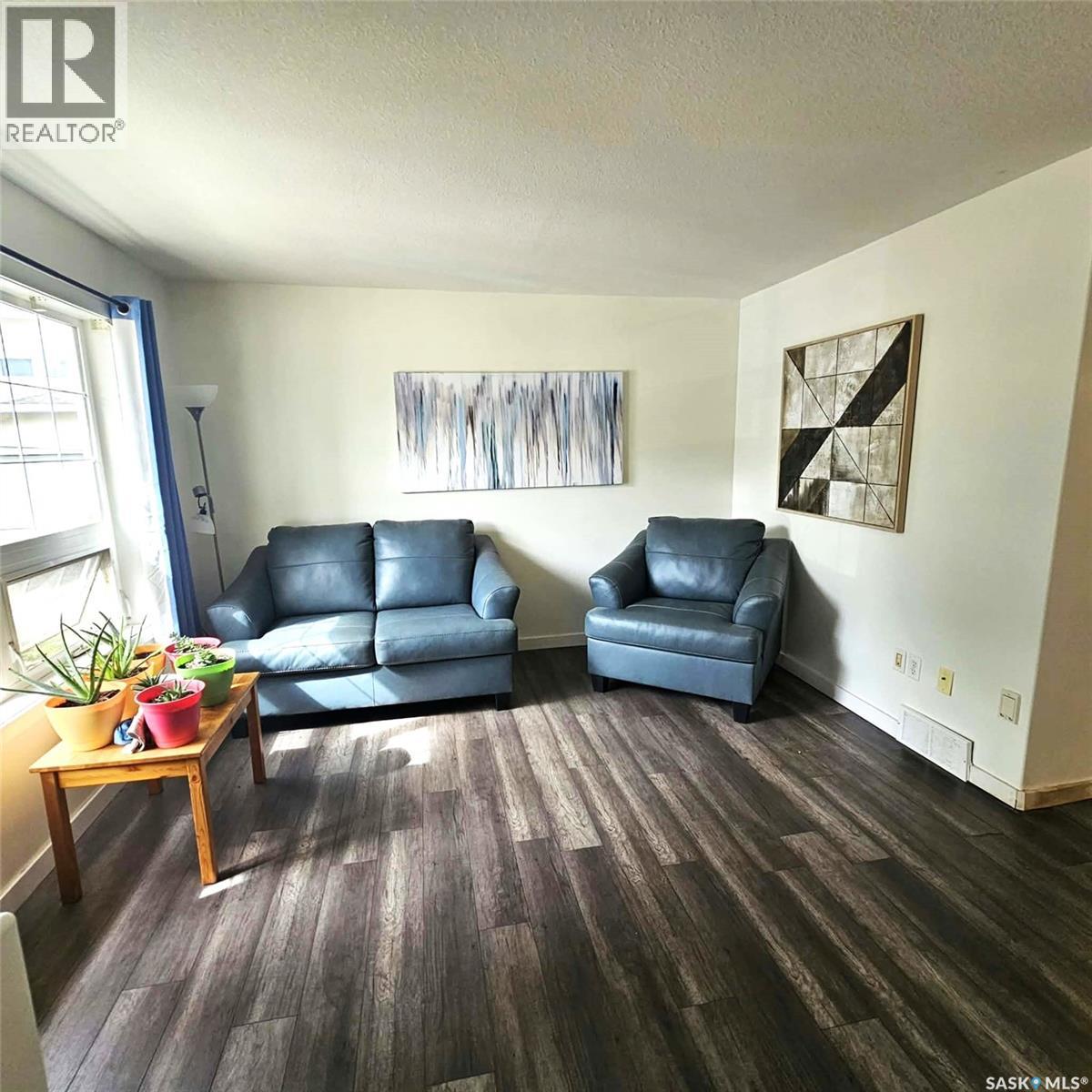 #46 4901 Child AVENUE - 3