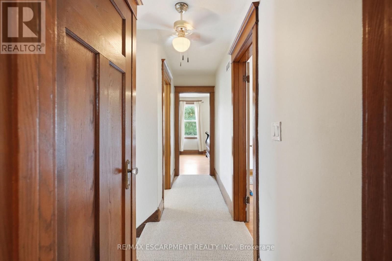 163 GROSVENOR AVENUE S - 24