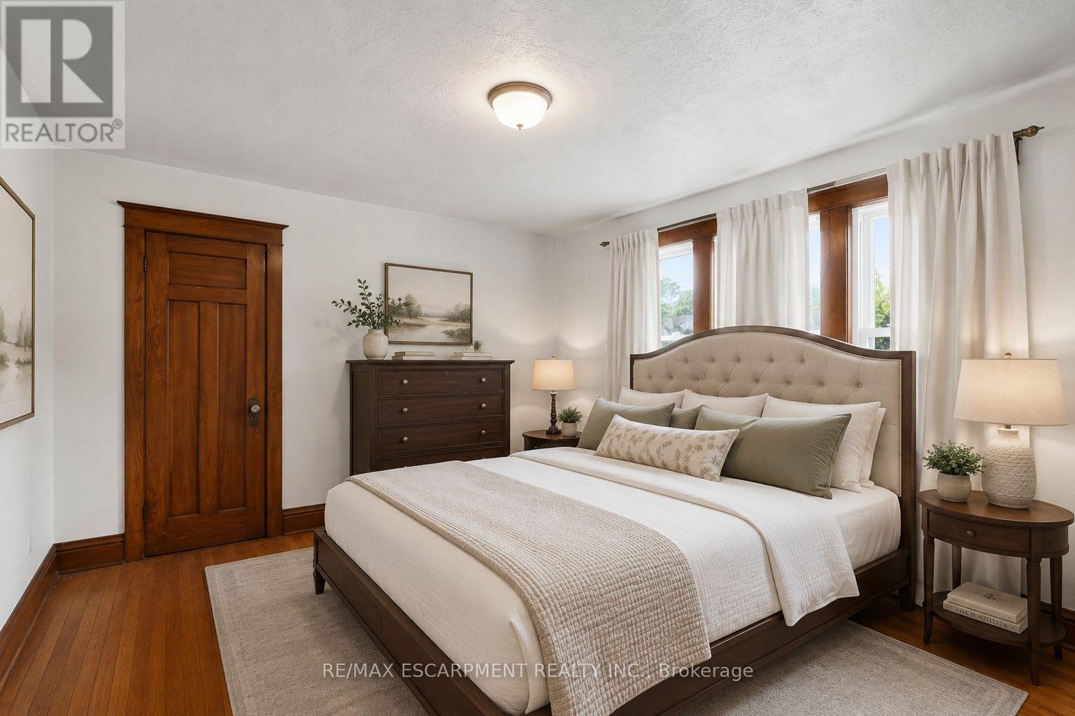 163 GROSVENOR AVENUE S - 26