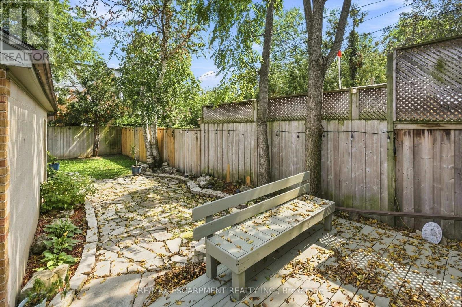 163 GROSVENOR AVENUE S - 39