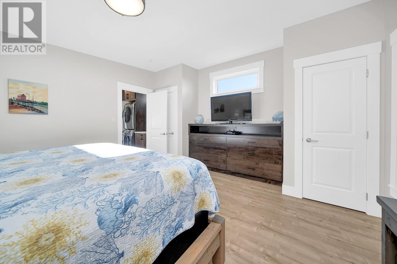 184 ANSELM MACDONALD Road - 19