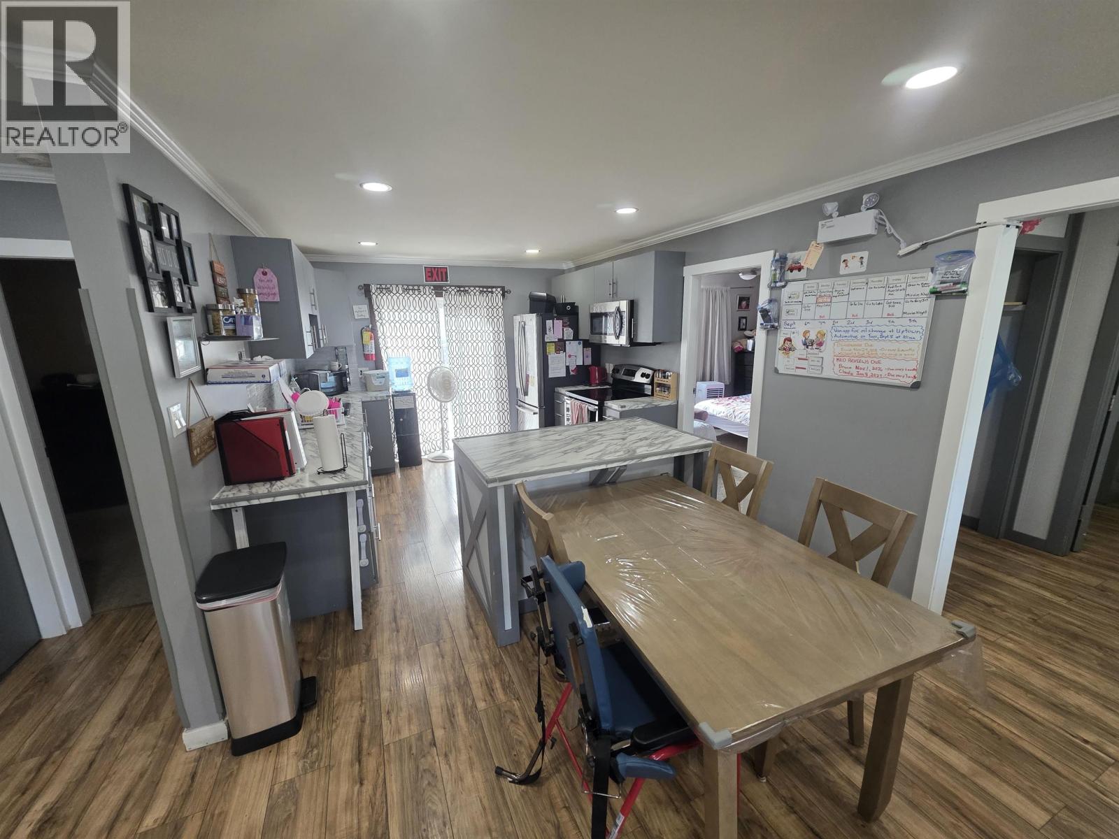 4707 GOULET AVENUE - 4