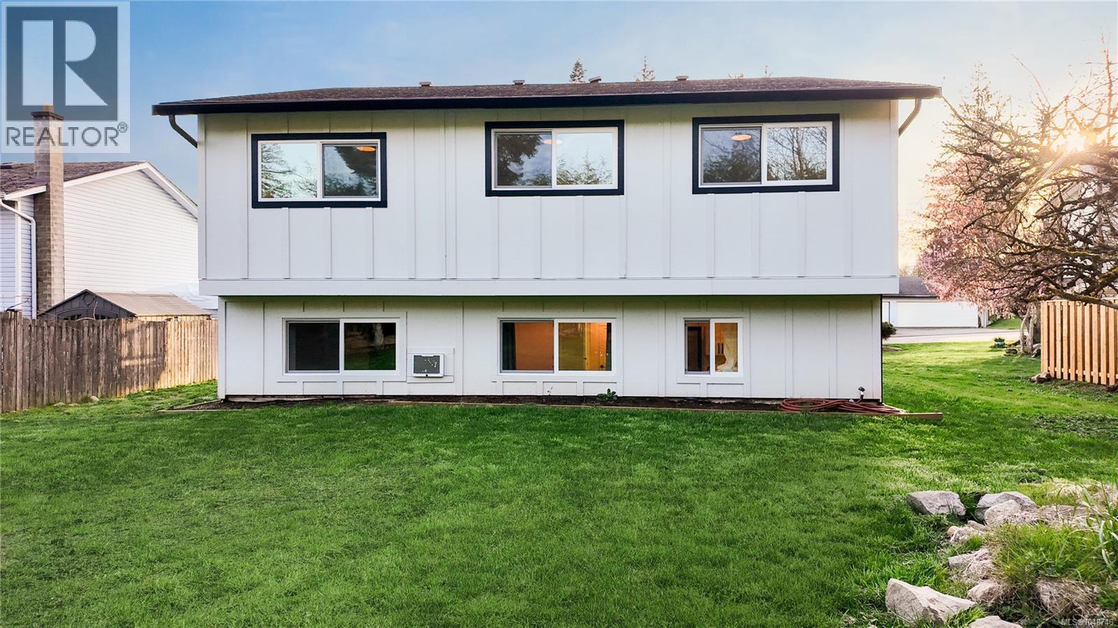 4644 Macintyre Ave - Image 33