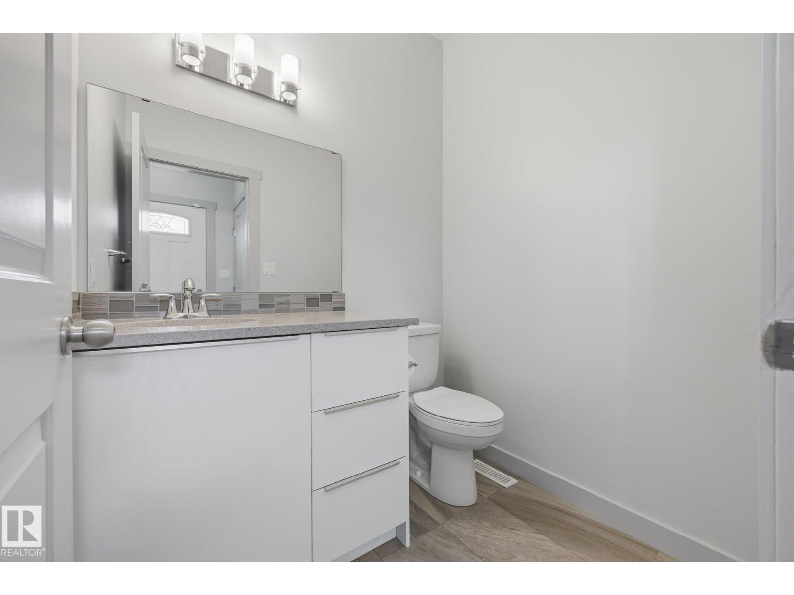 8952 81 AV NW - Image 24