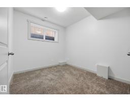 8952 81 Av Nw, Edmonton, AB T6C0W8 Photo 39