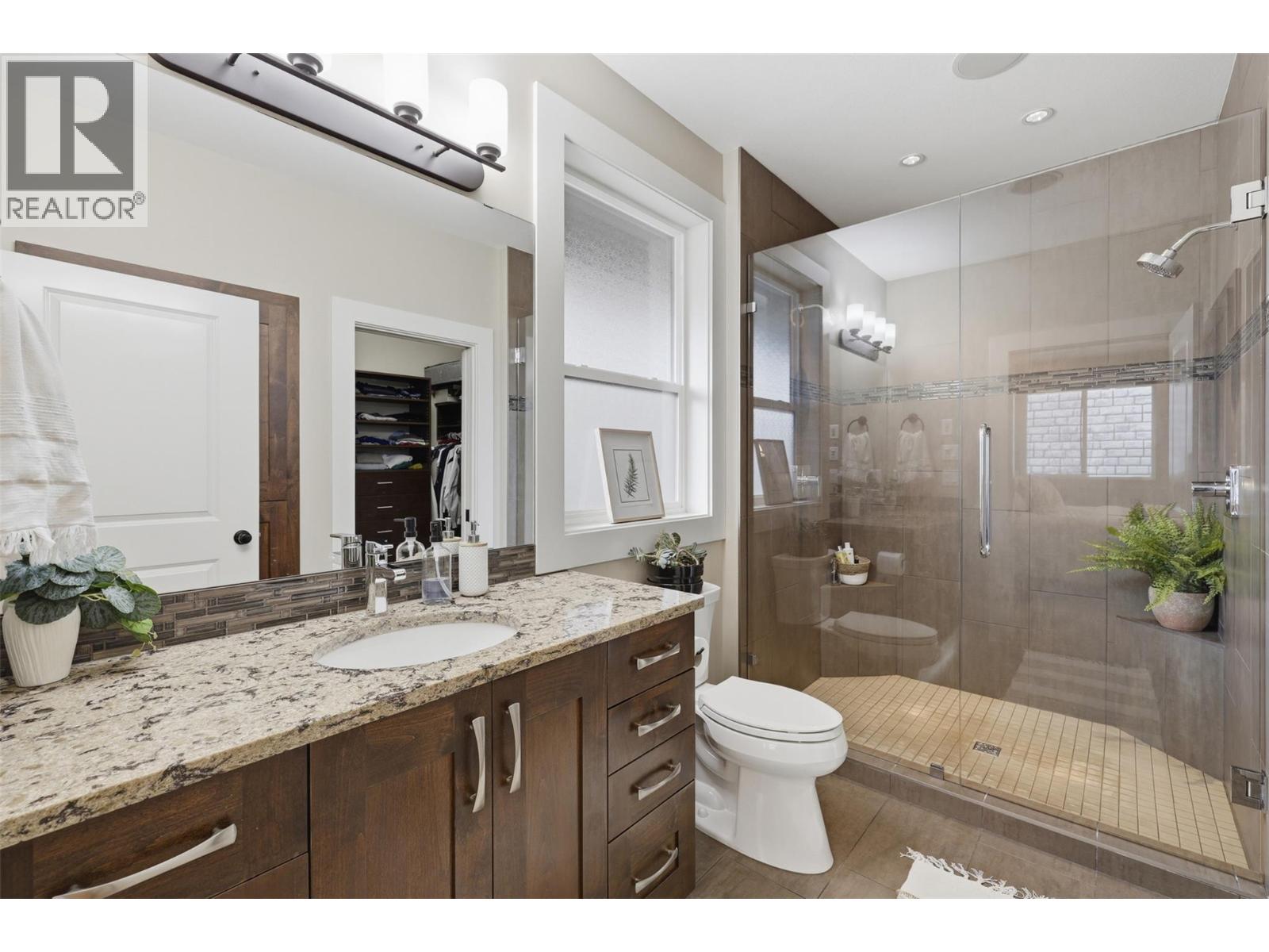 819 Fernie Court - 27