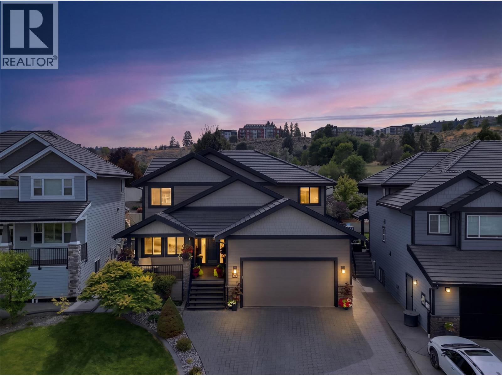 819 Fernie Court - 2