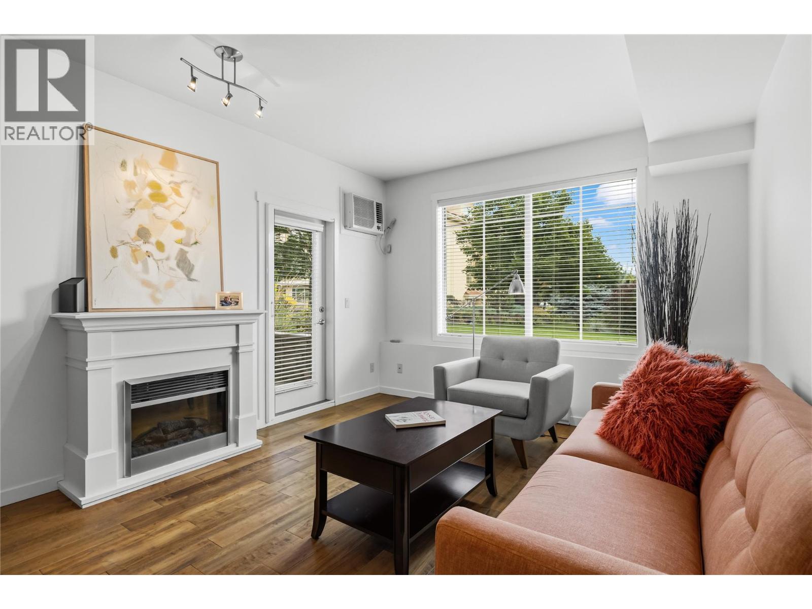 110 3735 Casorso Road, Kelowna