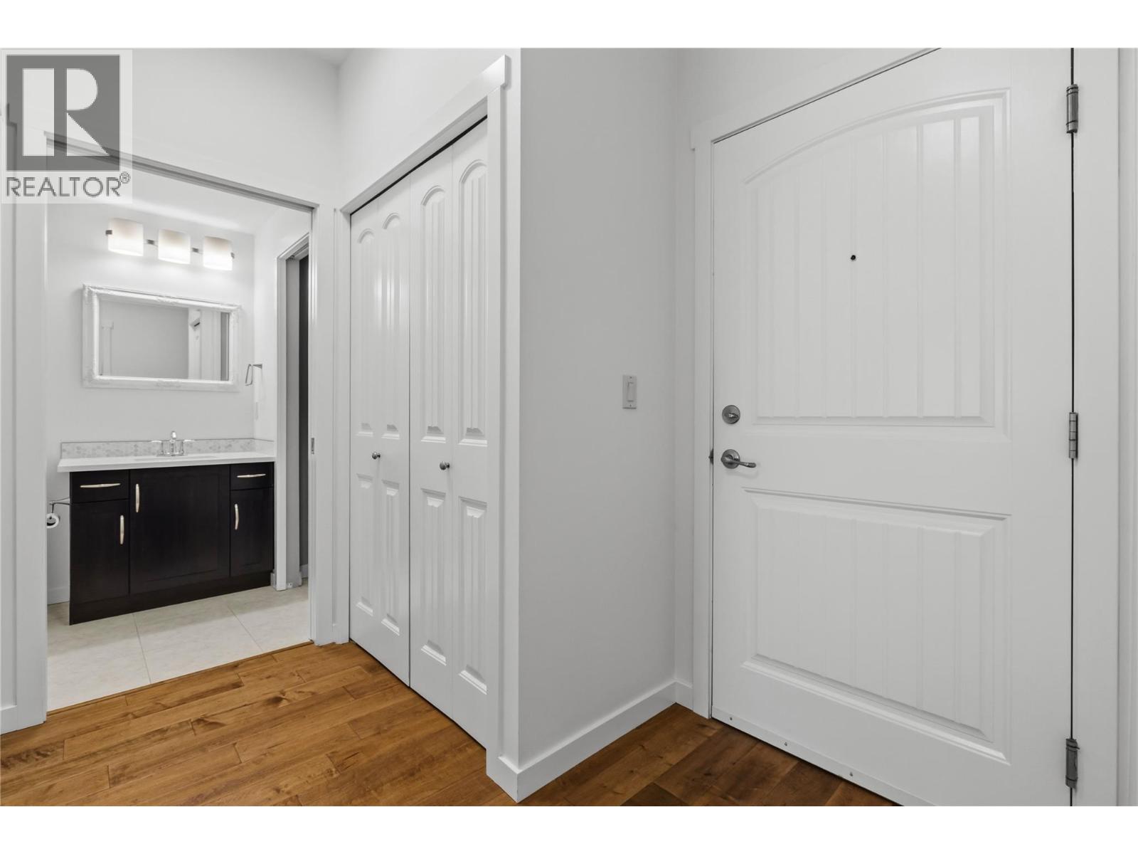 110 3735 Casorso Road, Kelowna