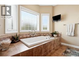 4501 Bergamot Bay E, Regina, SK S4V1M8 Photo 34