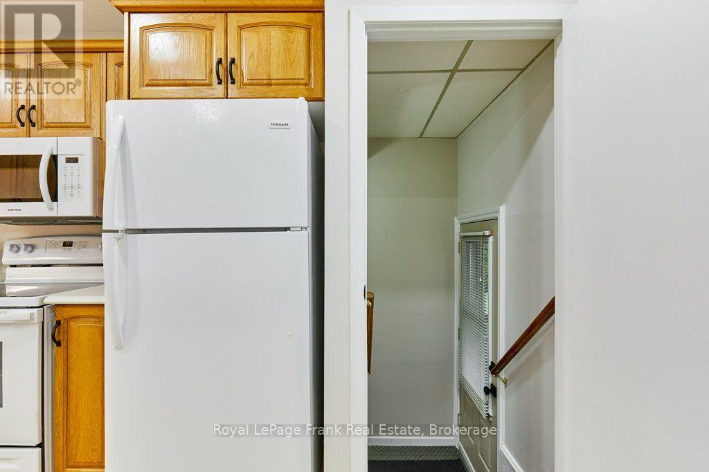 15111 SIMCOE STREET - Image 23