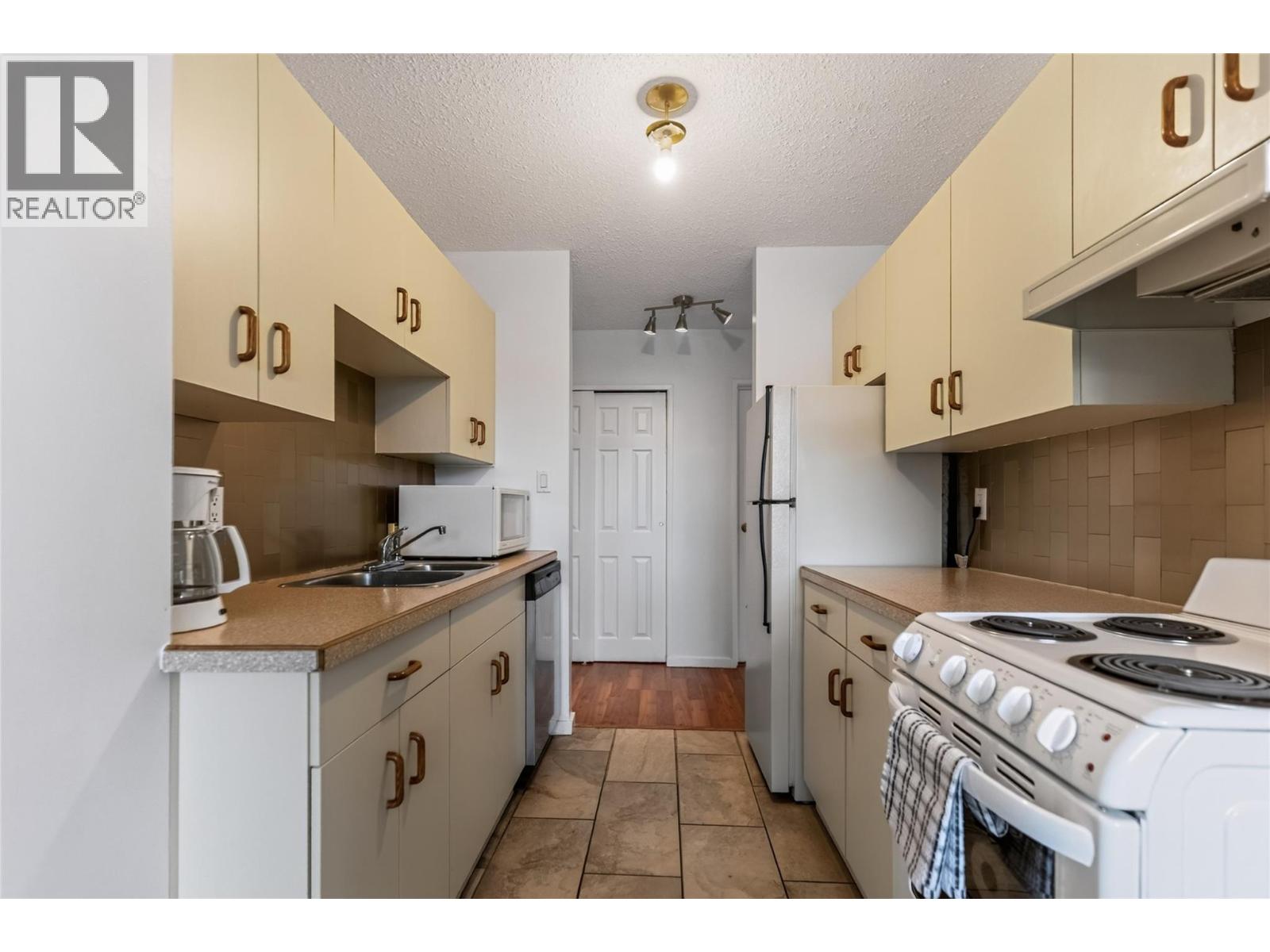 #303 51 Ridgemont Drive - Image 13