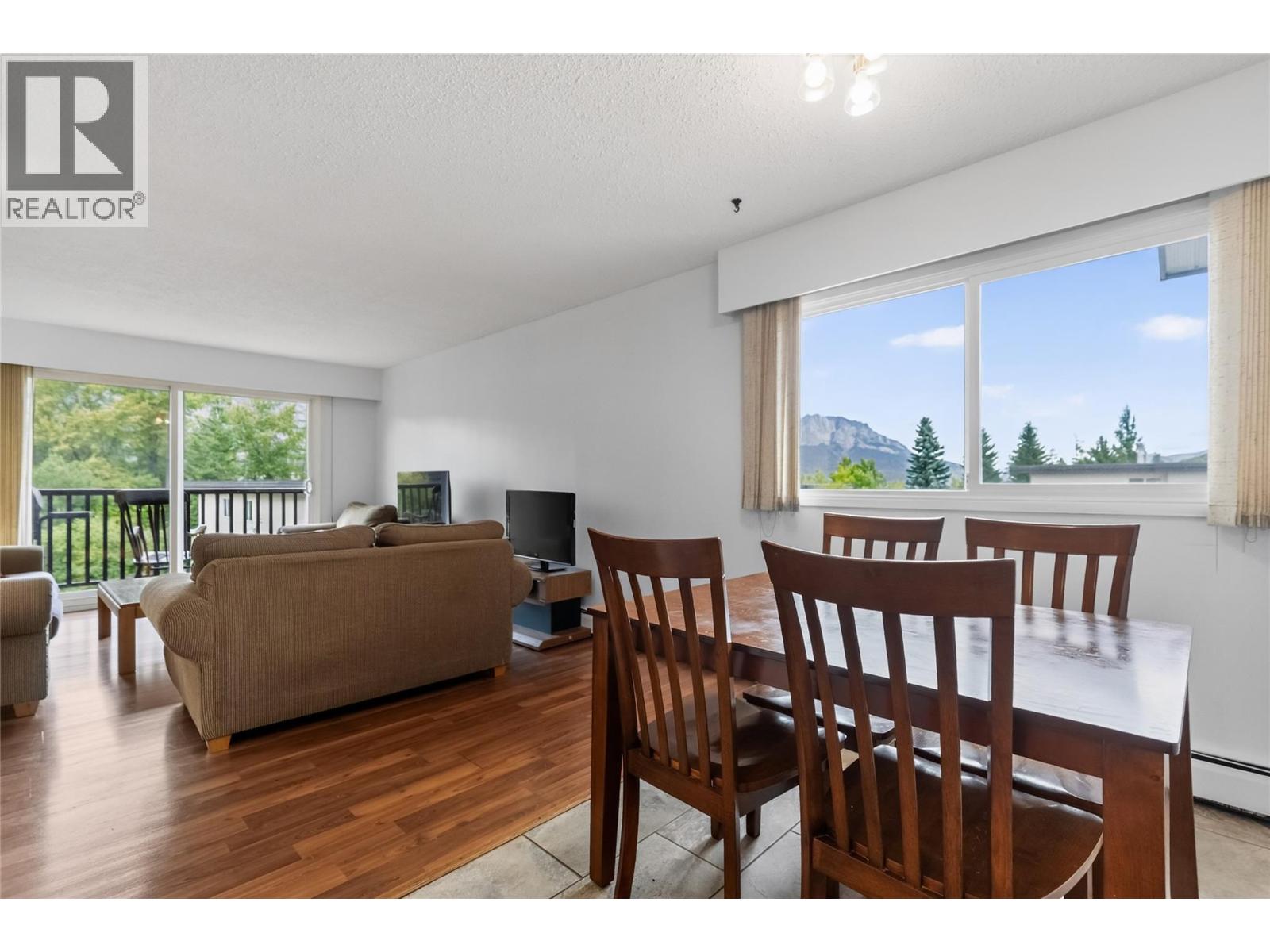 #303 51 Ridgemont Drive - 16