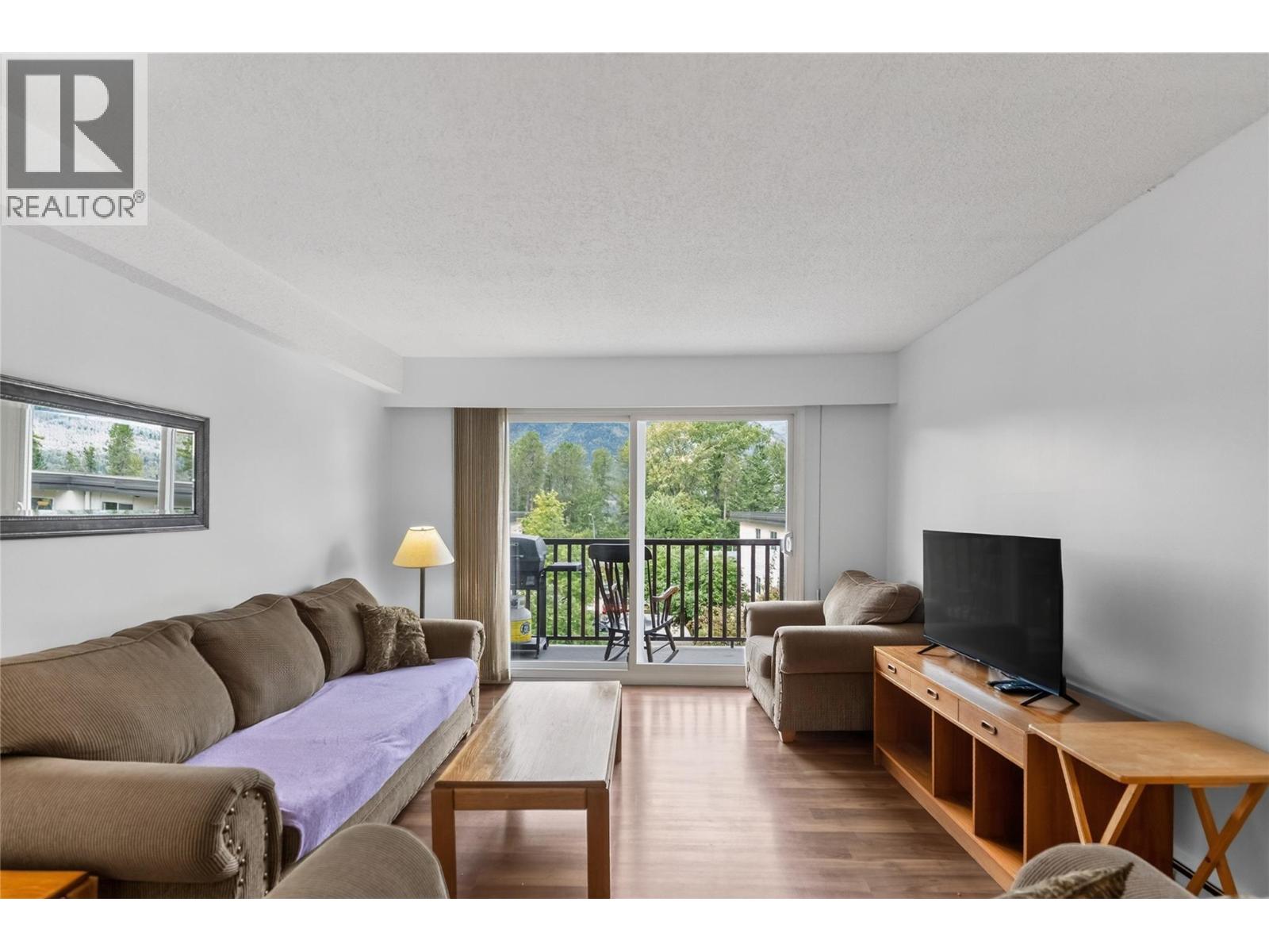 #303 51 Ridgemont Drive - 17
