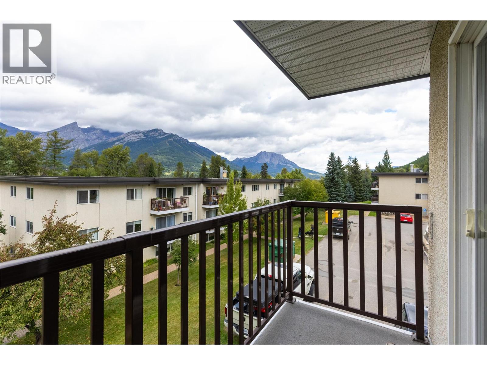 #303 51 Ridgemont Drive - 22