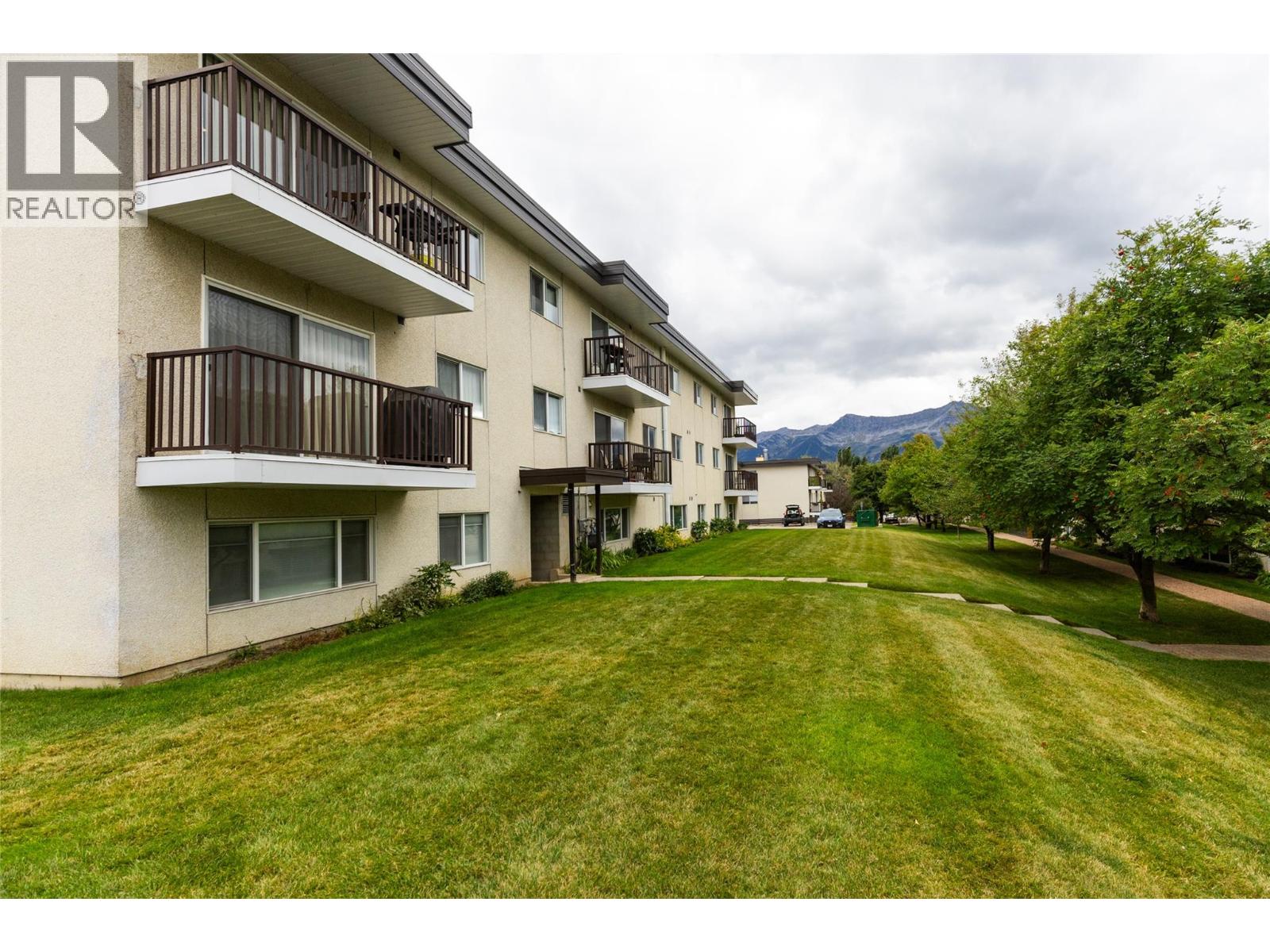 #303 51 Ridgemont Drive - 34