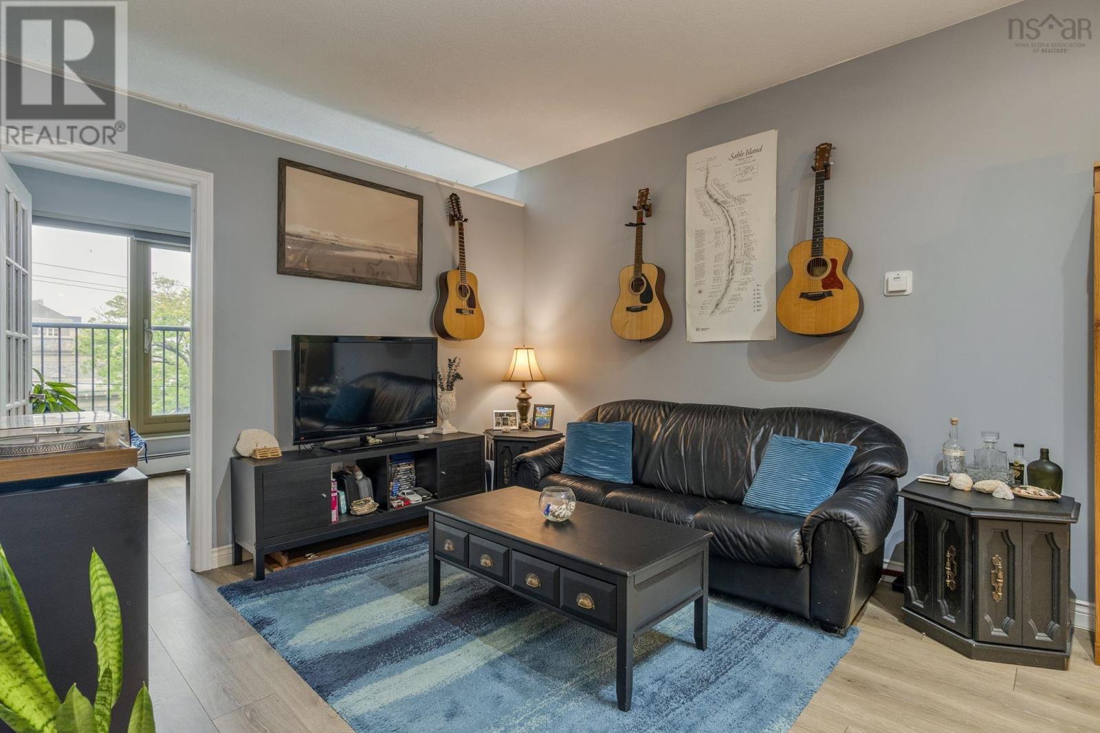 #304 6369 Coburg Road - 7