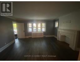 Upper - 1102 Avenue Road, Toronto, ON M5N2E3 Photo 11