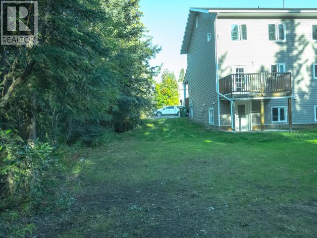 21 ARNHEM ROAD, Whitehorse, Yukon, Y1A3B4, Whitehorse, Yukon — photo 3 of 5