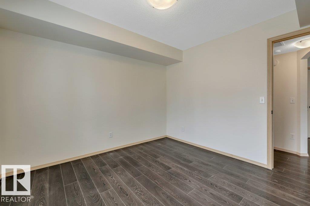 #109 604 62 ST SW - Image 17