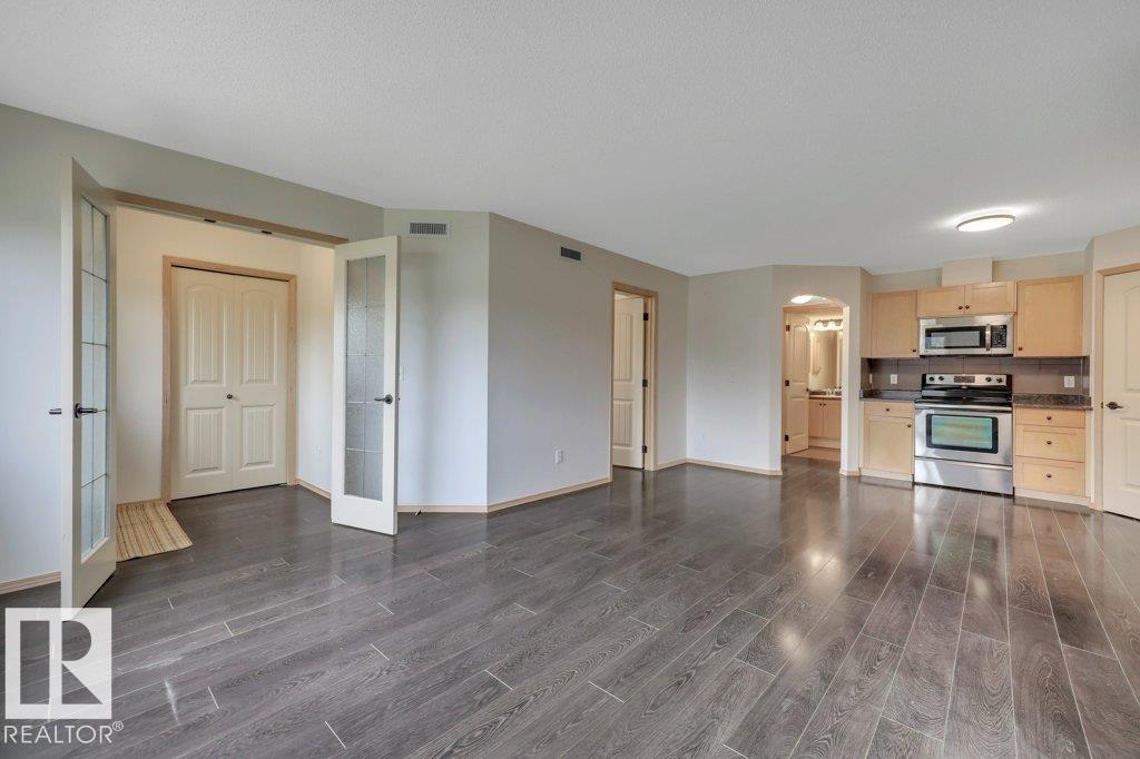 #109 604 62 ST SW - 8