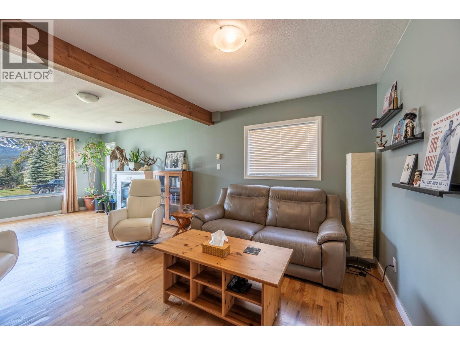 1424 Deer Ridge Road - Image 24