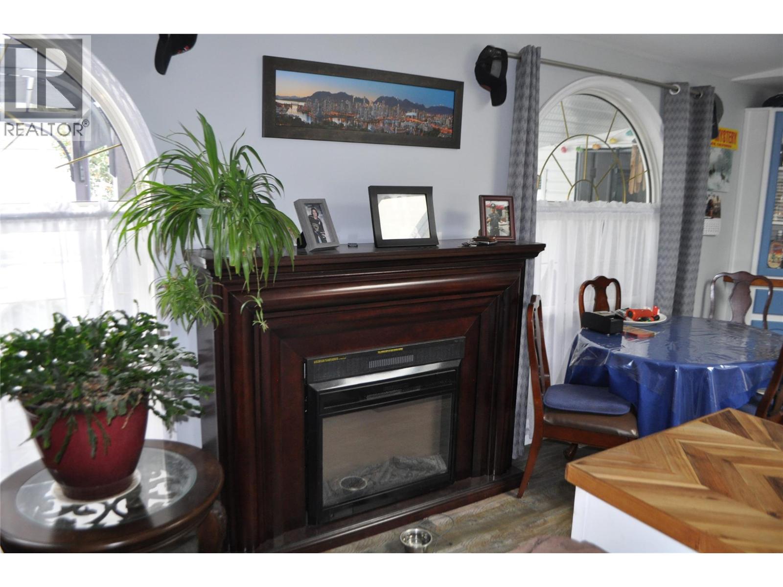 #10 610 Katherine Road - 8