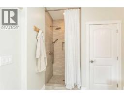 122 Oliver Avenue, Gull Lake, AB T4L2N1 Photo 28