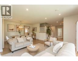 Living room - 122 Oliver Avenue, Gull Lake, AB T4L2N1 Photo 10