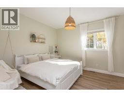 122 Oliver Avenue, Gull Lake, AB T4L2N1 Photo 33