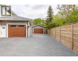 122 Oliver Avenue, Gull Lake, AB T4L2N1 Photo 38