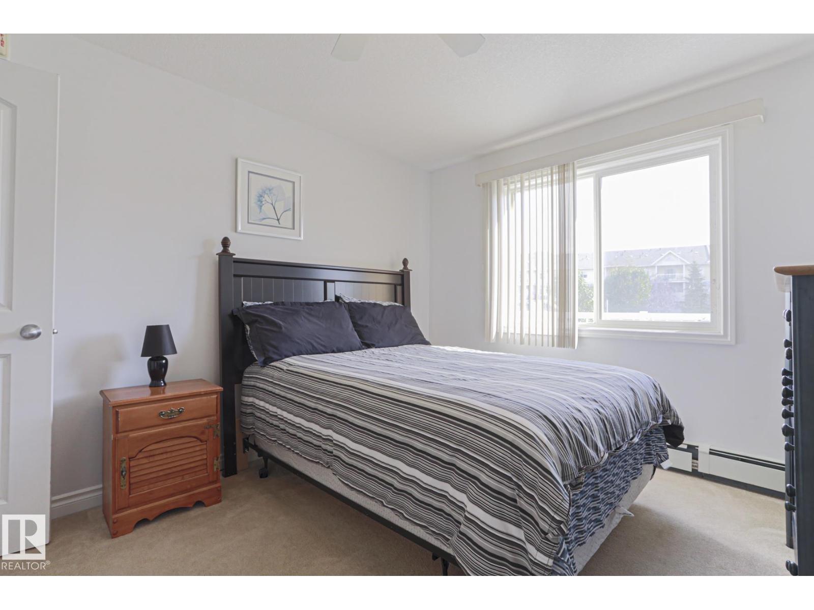 #237 50 WOODSMERE - 12