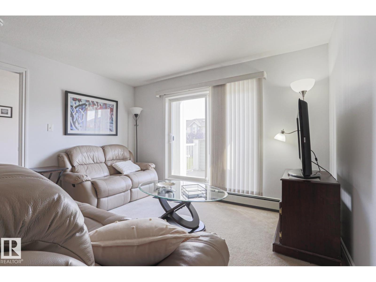 #237 50 WOODSMERE - 17