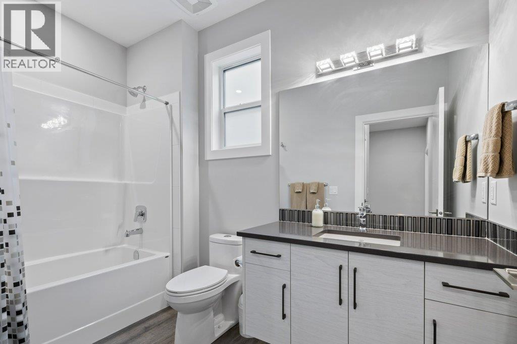  2505 Tallus Heights Drive, West Kelowna