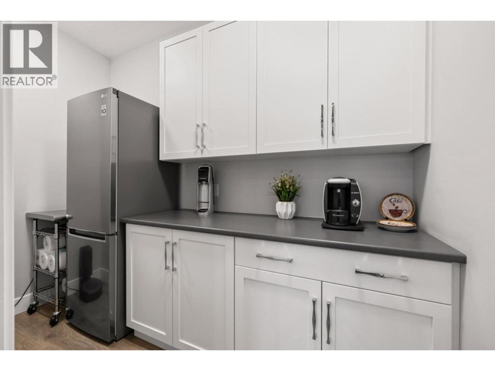  2505 Tallus Heights Drive, West Kelowna