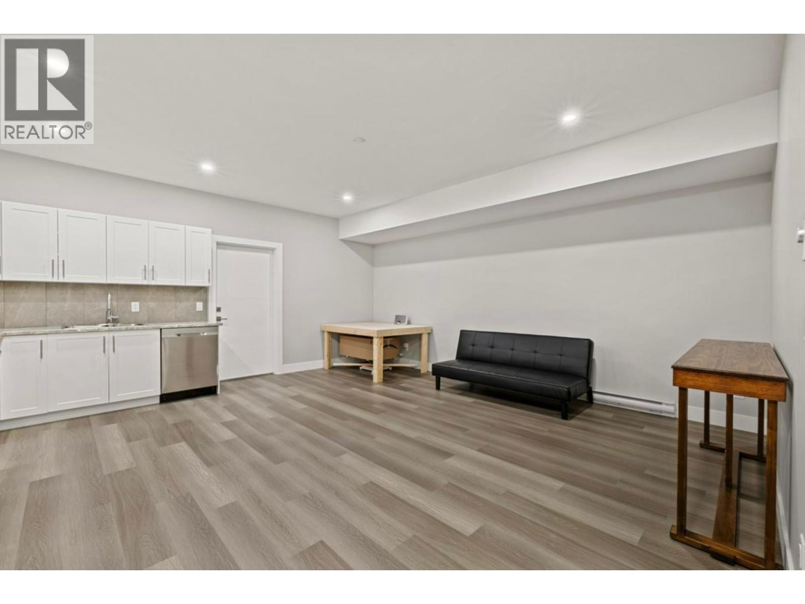  2505 Tallus Heights Drive, West Kelowna