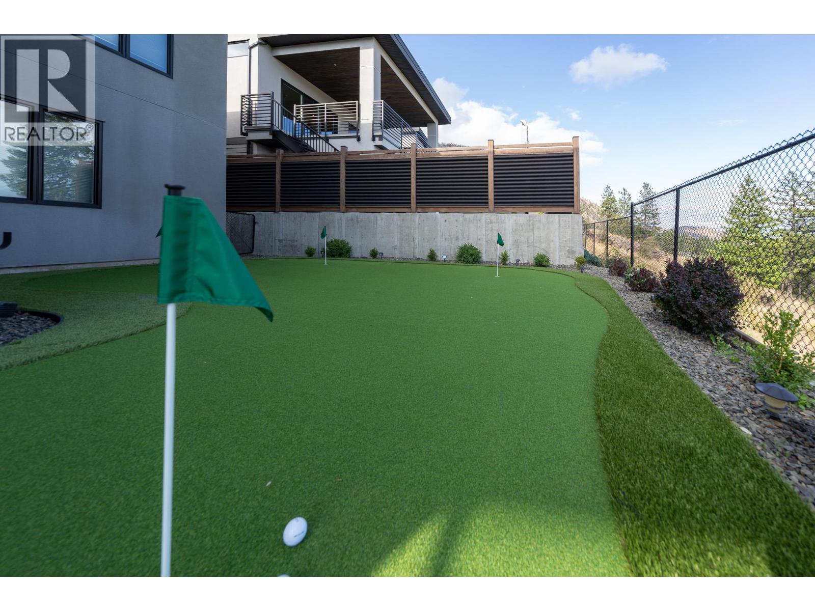  2505 Tallus Heights Drive, West Kelowna