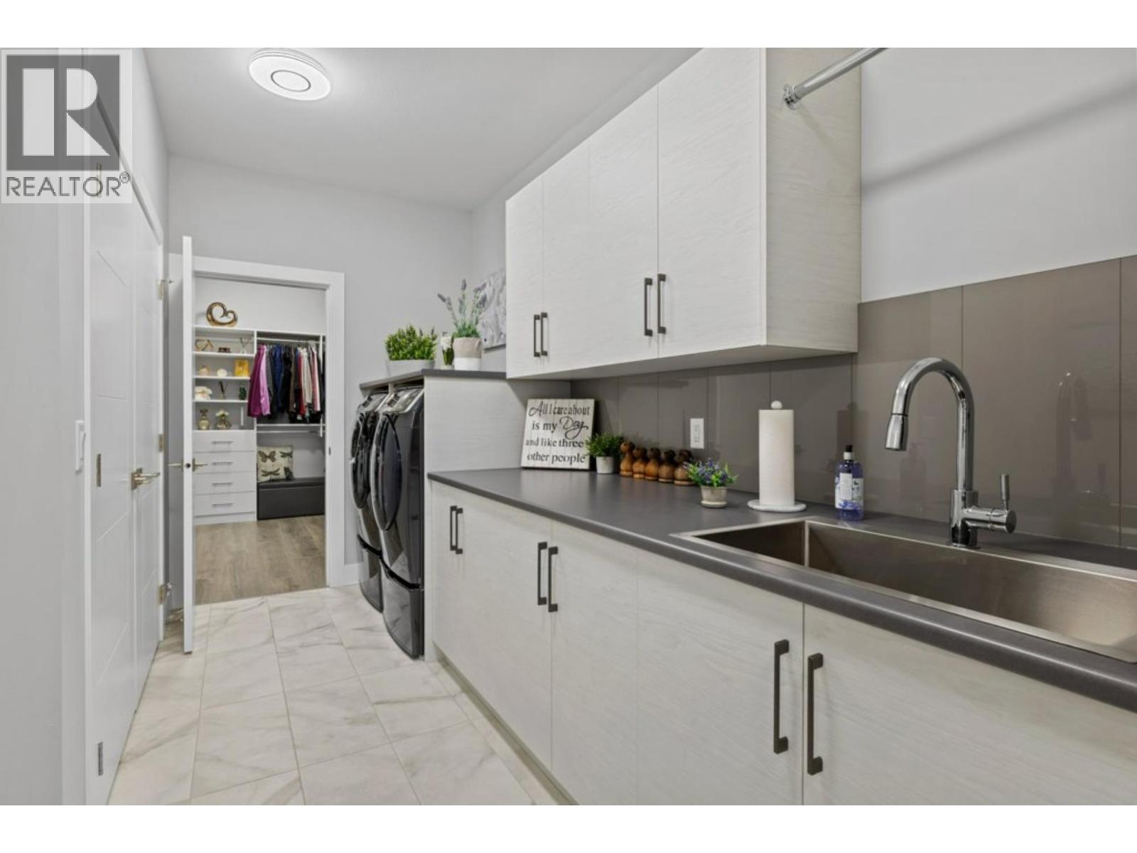  2505 Tallus Heights Drive, West Kelowna