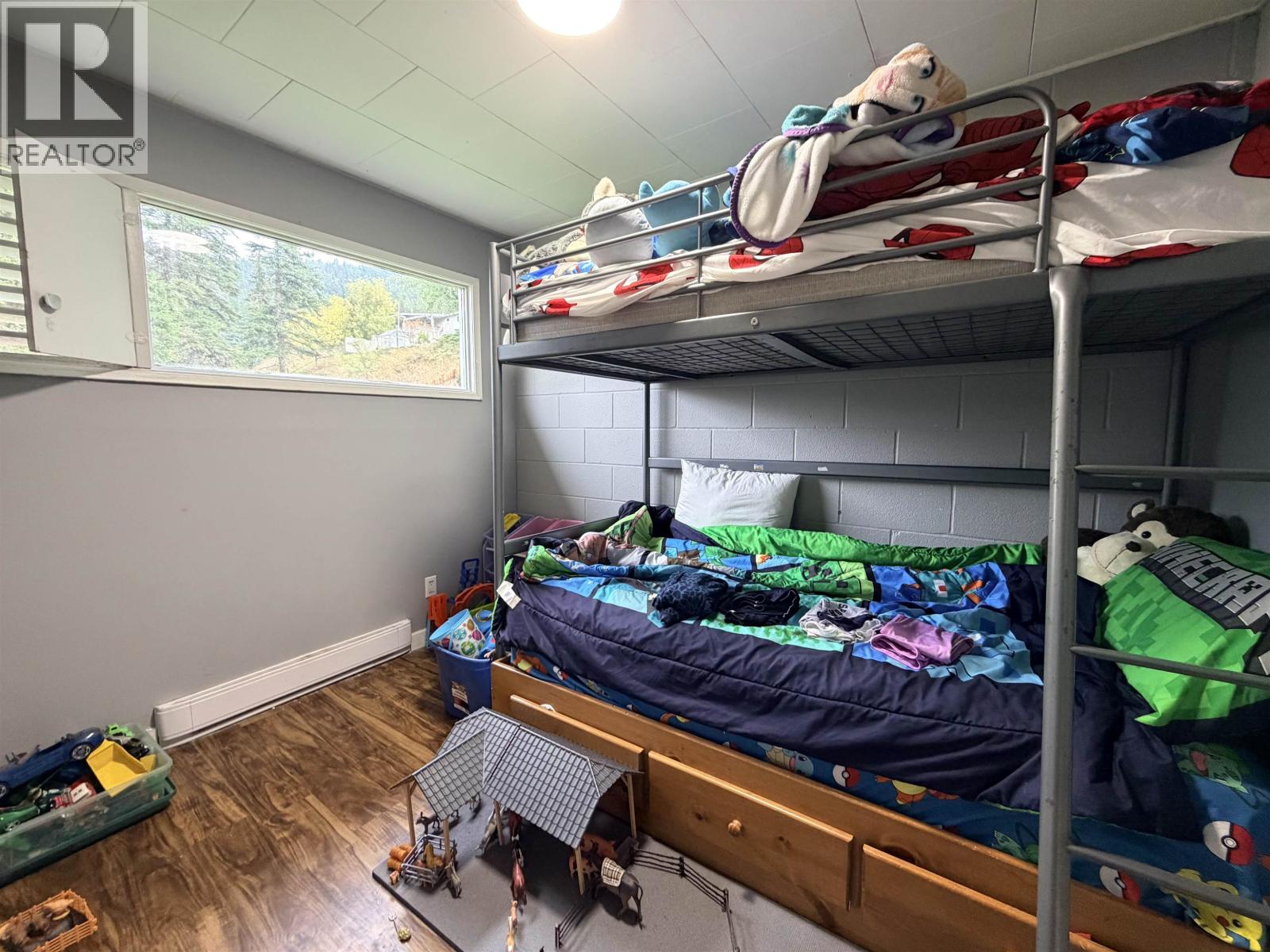 904 TOOP ROAD - 24